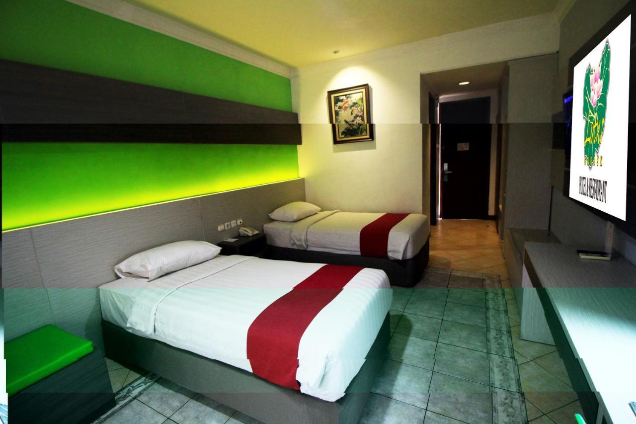 Lotus Garden Hotel Kediri  Esterno foto