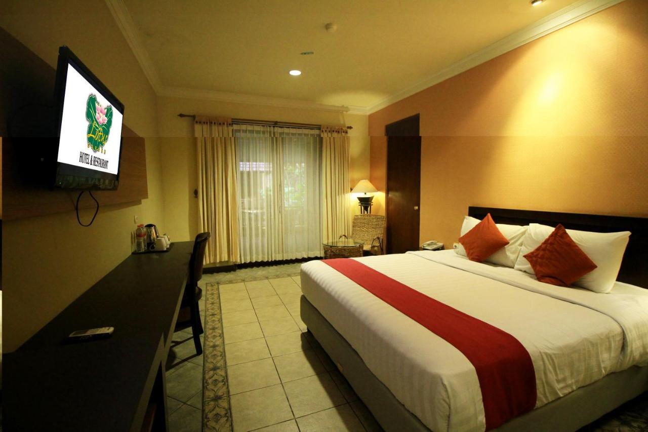 Lotus Garden Hotel Kediri  Esterno foto